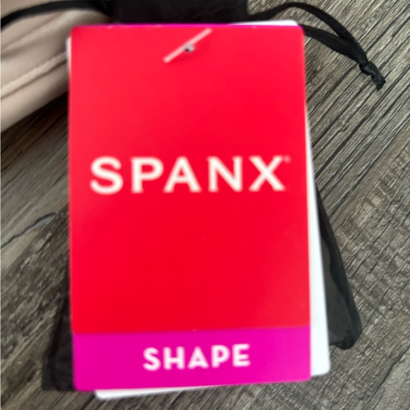 Spanx suit your fancy cupped mid thigh bodysuit size large NWT champaigne beige - Picture 3 of 9